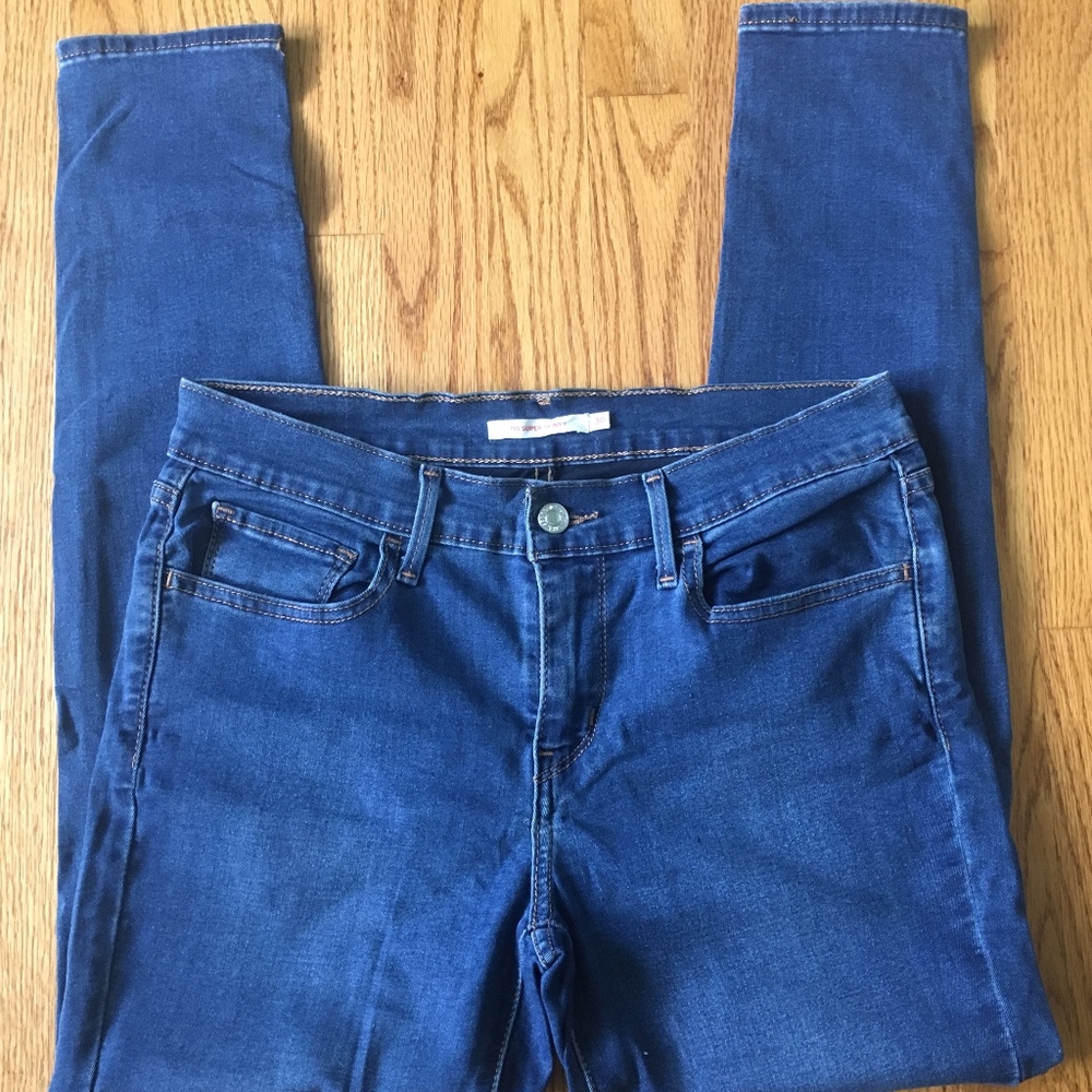 Levi's 710 Super Skinny Jeans